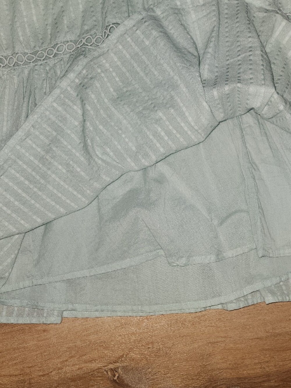 Pale Blue Puff-Sleeve Midi Dress with Ruffled Hem - Picture 5 of 8